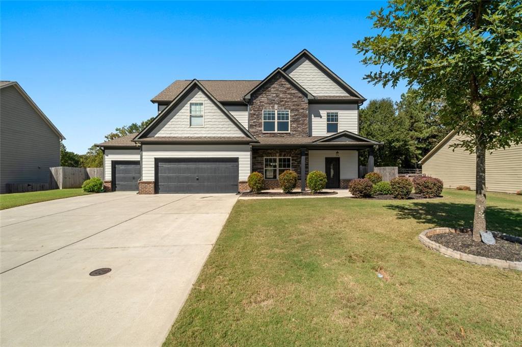 6376 Spring Cove Dr., Flowery Branch, GA 30542