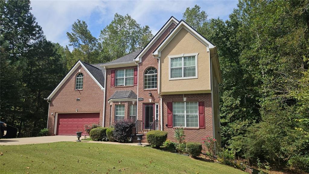 222 Woodcliff Ct., Fairburn, GA 30213