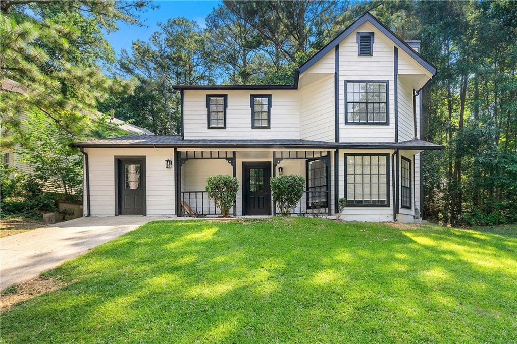 534 Woodcrest Manor Dr., Stone Mountain, GA 30083