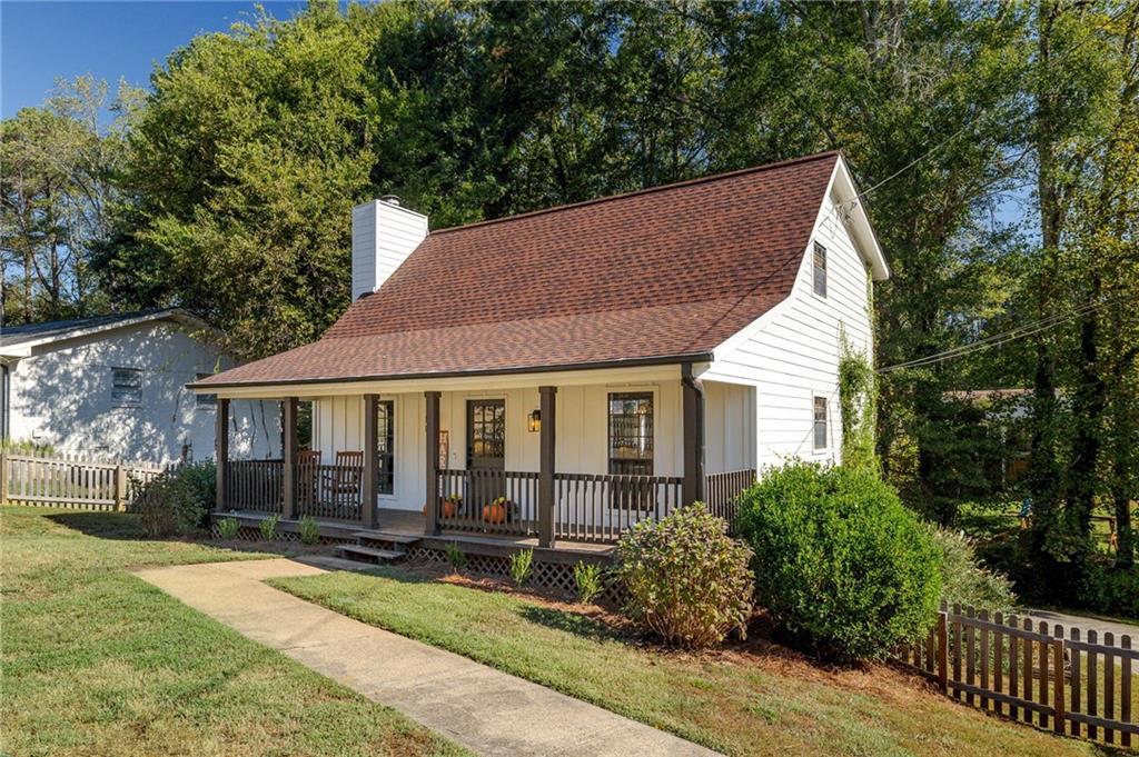 4135 Fawn Ln., Smyrna, GA 30082
