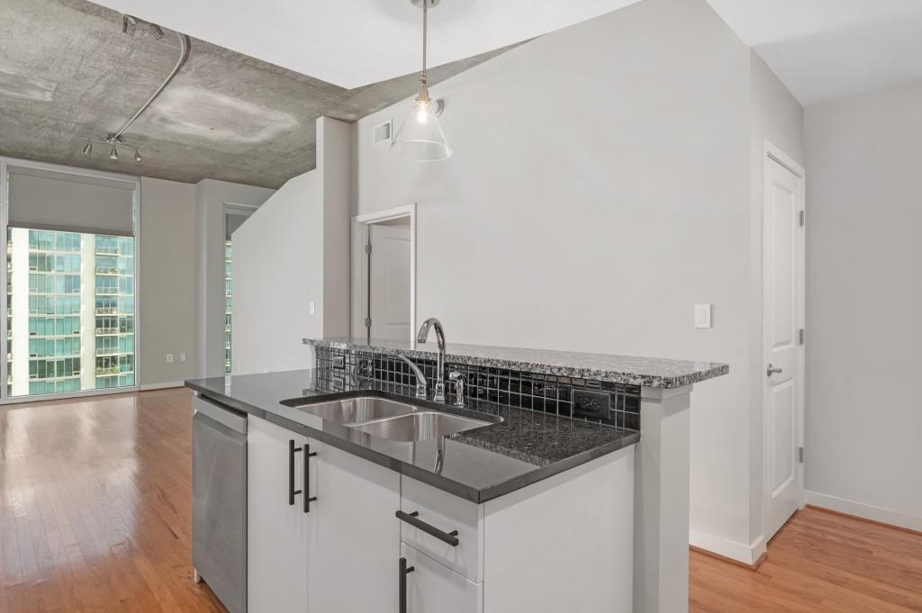 250 Pharr Rd. #1602, Atlanta, GA 30305