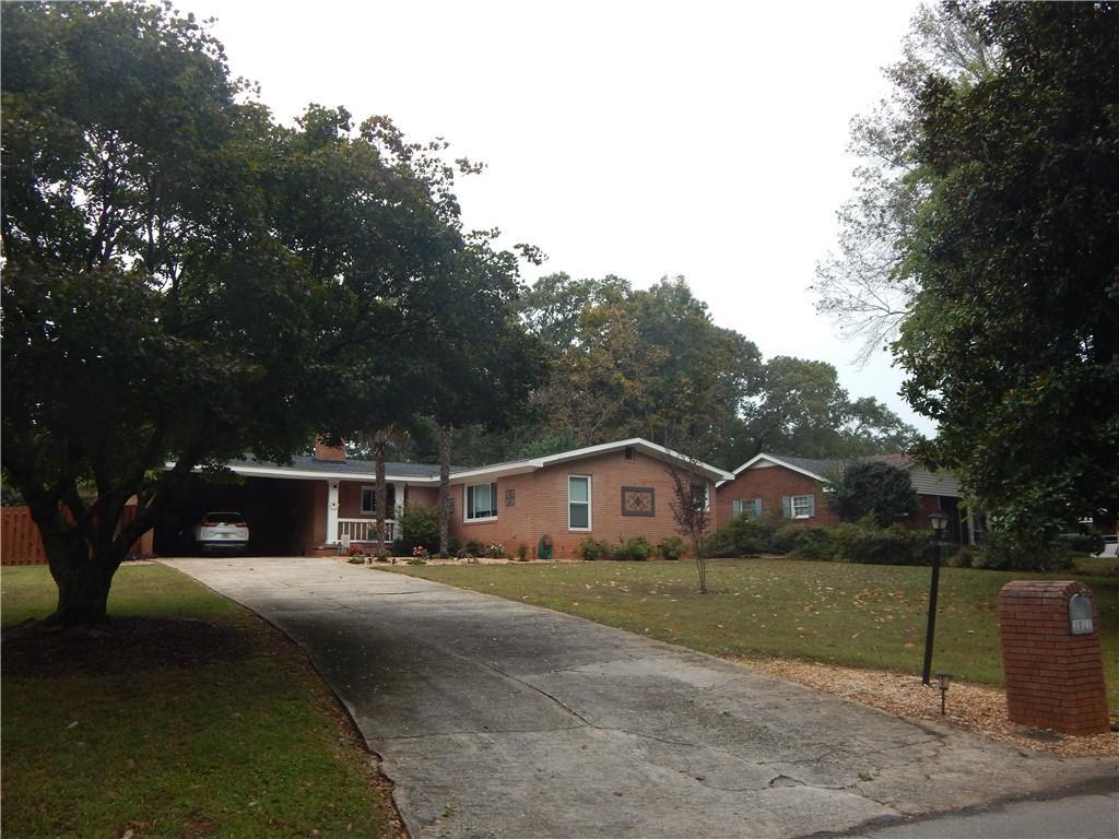 3111 Edgewater Dr., Gainesville, GA 30501