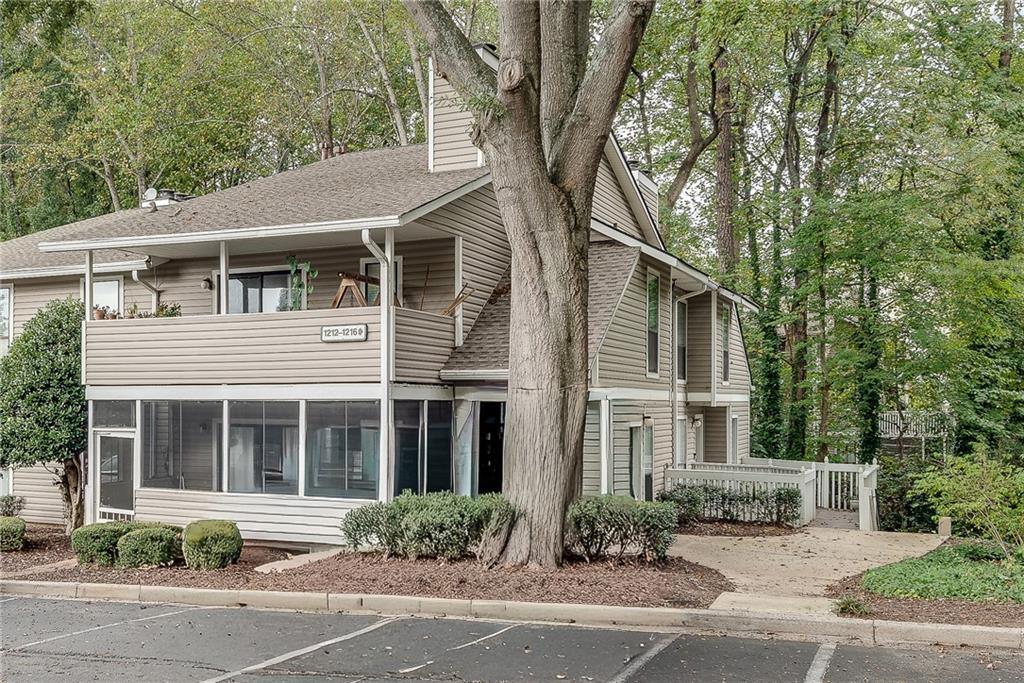 1214 Wynnes Ridge Cir., Marietta, GA 30067