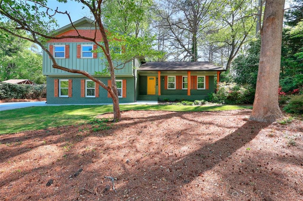 2538 Three Bars Dr., Grayson, GA 30017