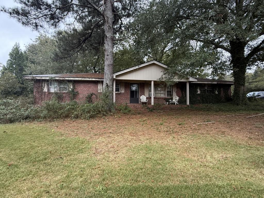101 Lakeview Dr., Auburn, GA 30011