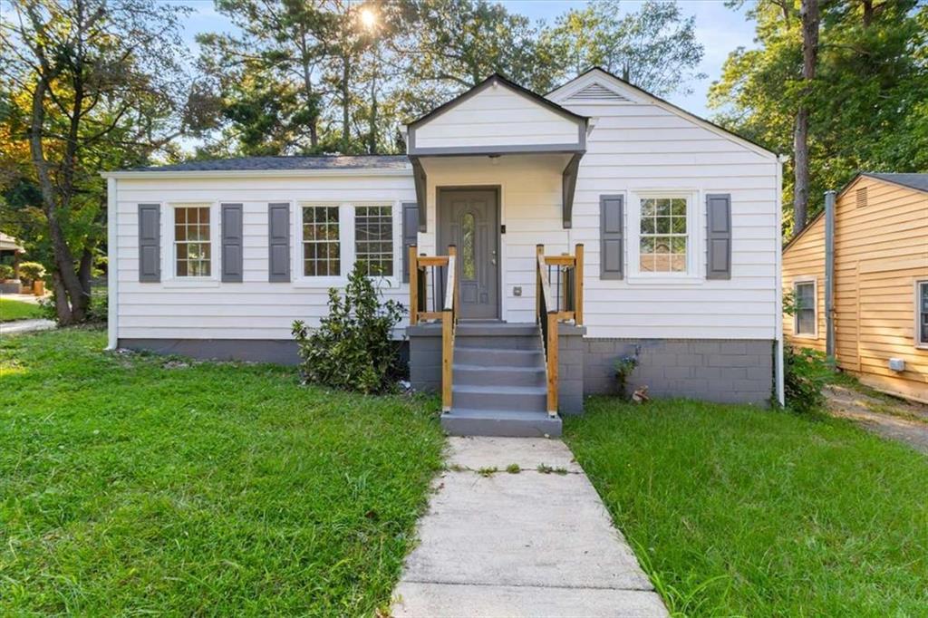 1347 Westmont Rd., Atlanta, GA 30311