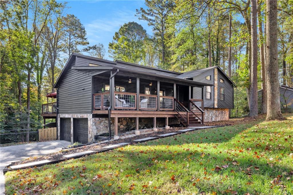 907 Andover Ct., Woodstock, GA 30188