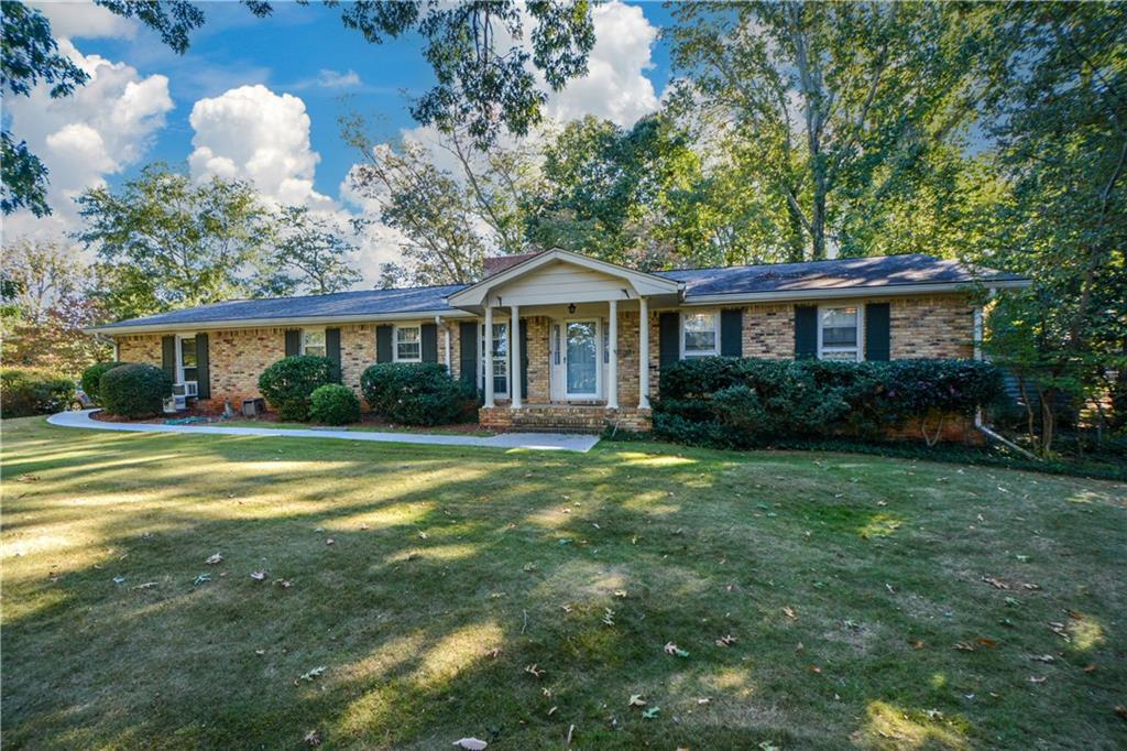5379 Harris Cir., Atlanta, GA 30338
