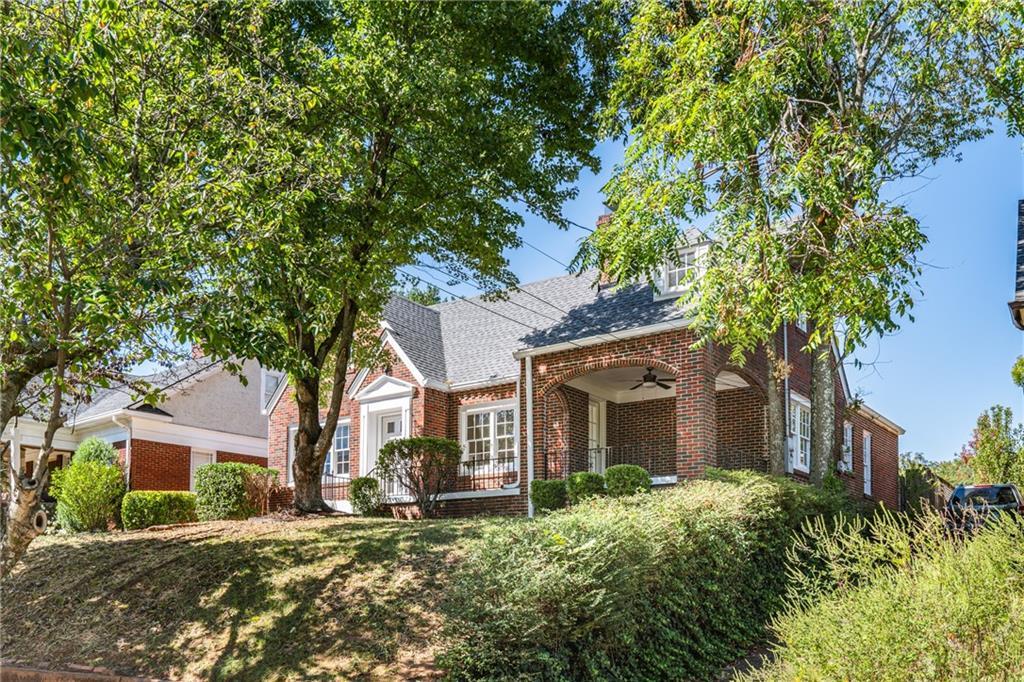 563 Manford Rd., Atlanta, GA 30310