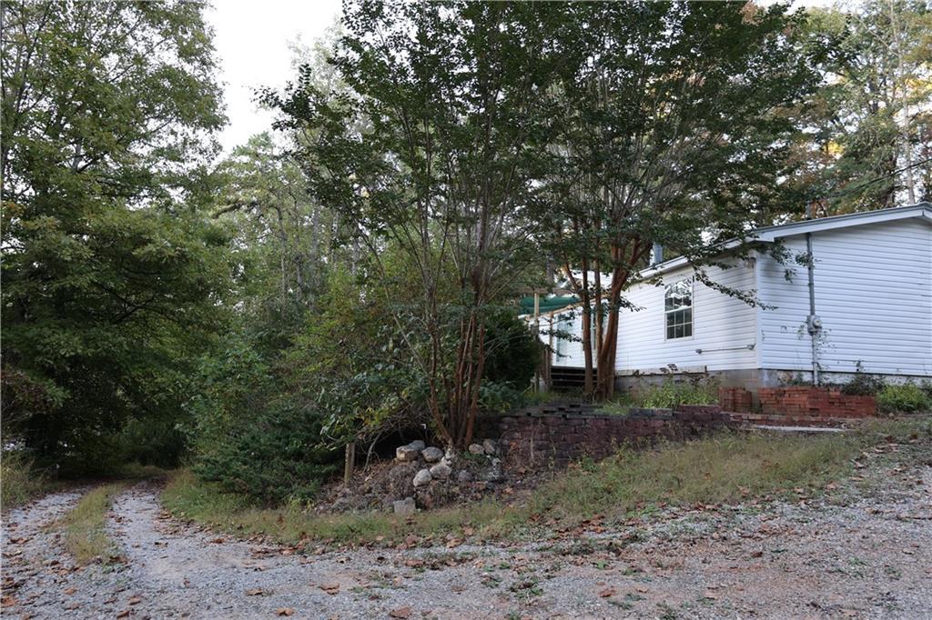 22 Limestone Tr., Marble Hill, GA 30148