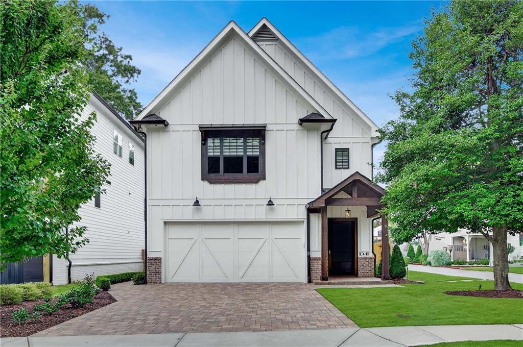 1341 Oaklawn Ave., Brookhaven, GA 30319