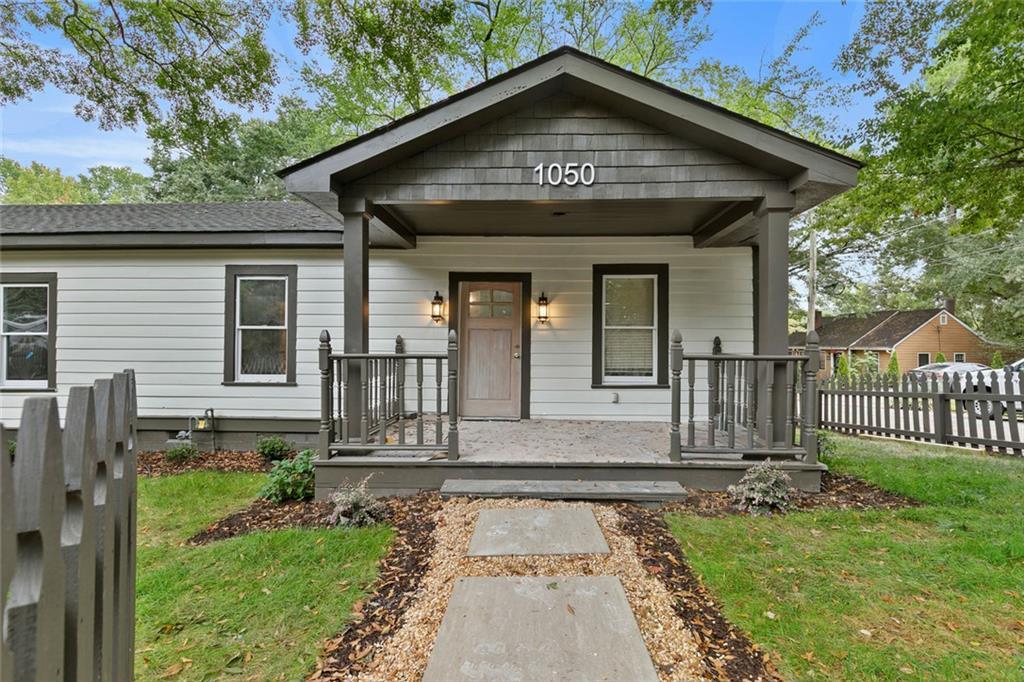 1050 Edie Ave., Atlanta, GA 30312