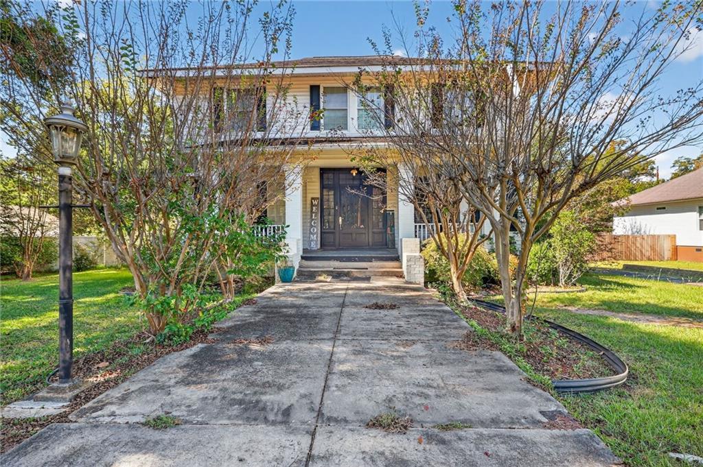 13 S Lumpkin St., Hawkinsville, GA 31036