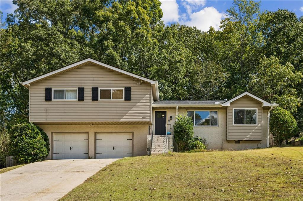 2407 Crestdale Cir., Atlanta, GA 30316