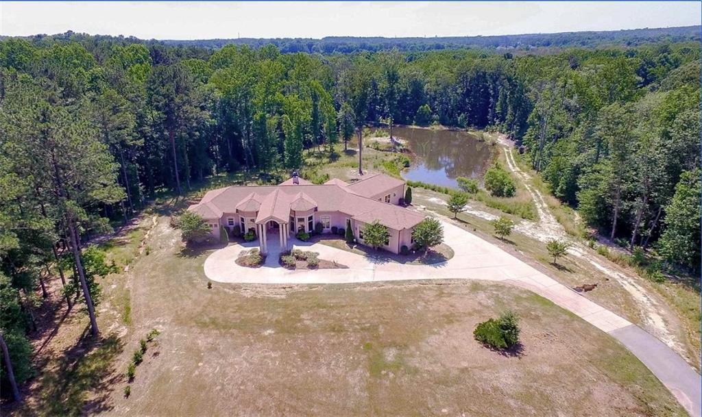 395 Milam Rd., Fairburn, GA 30213