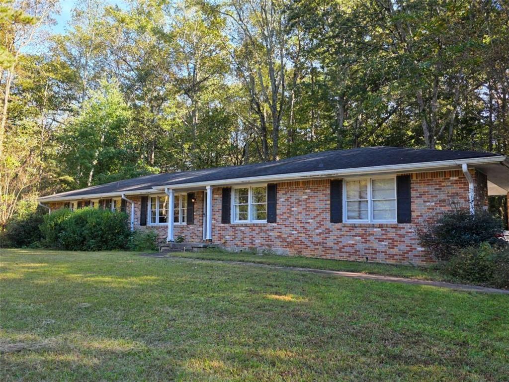 5933 Old Stone Mountain Rd., Stone Mountain, GA 30087