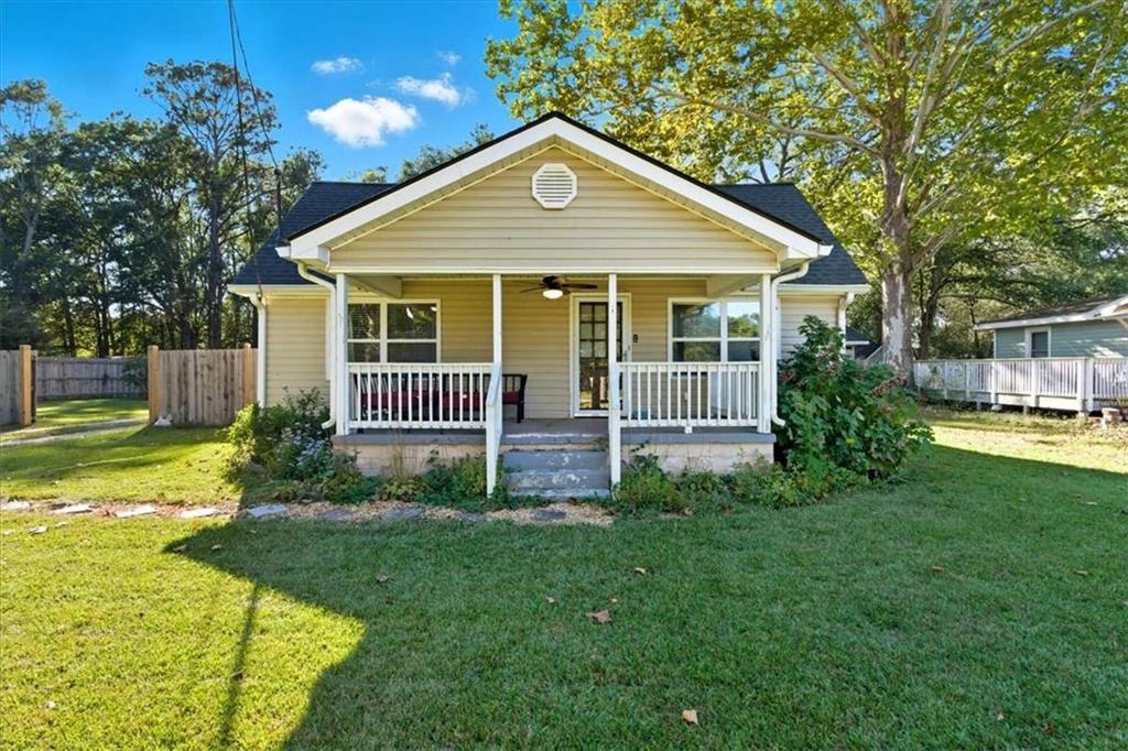 318 N Dogwood St., Villa Rica, GA 30180