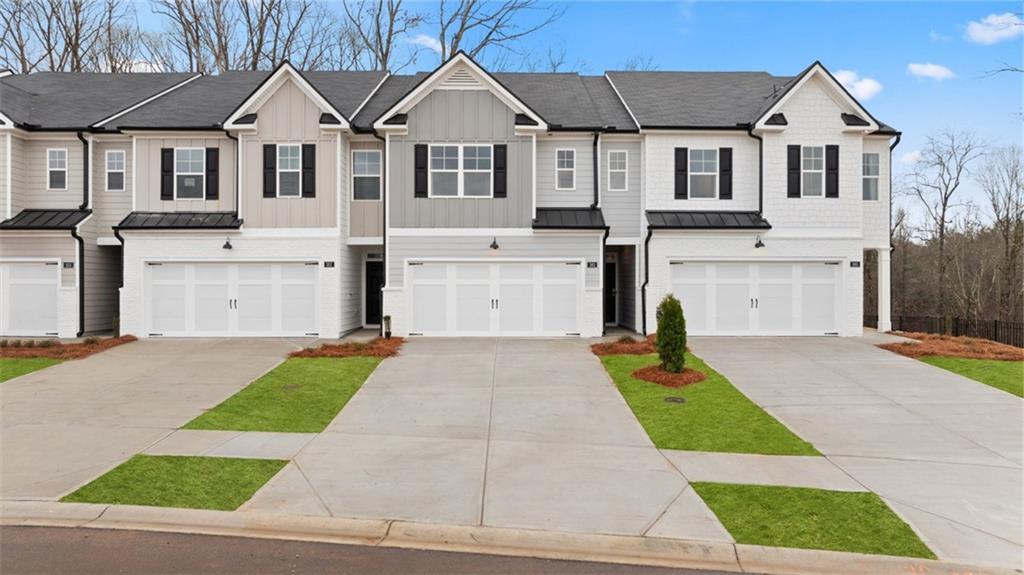 266 Sound Cir., Stockbridge, GA 30281