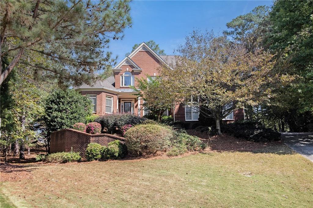 345 Lake Bend Ct., Alpharetta, GA 30004