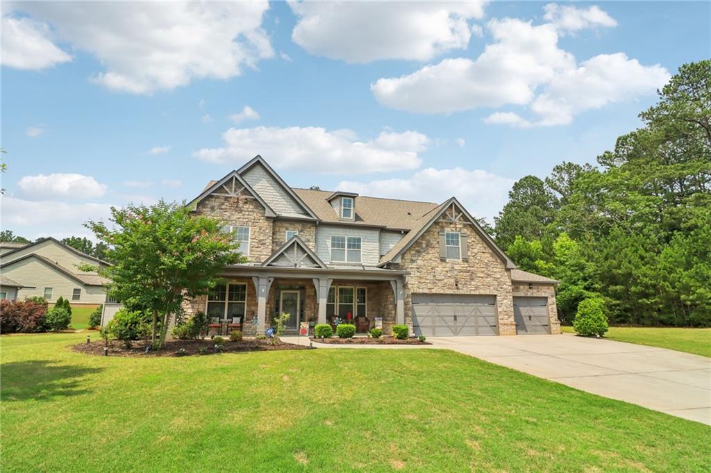 776 Amos Ln., Kennesaw, GA 30152