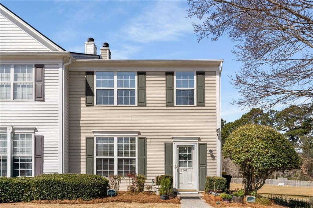 1741 Stanwood Dr., Kennesaw, GA 30152