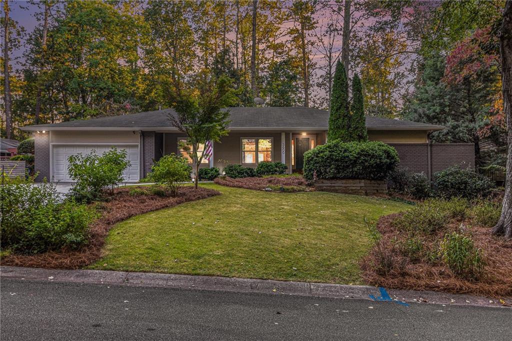 3600 Cedar Knoll Dr., Roswell, GA 30076