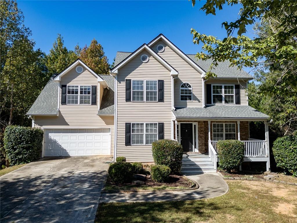 916 Tucker Ln., Loganville, GA 30052
