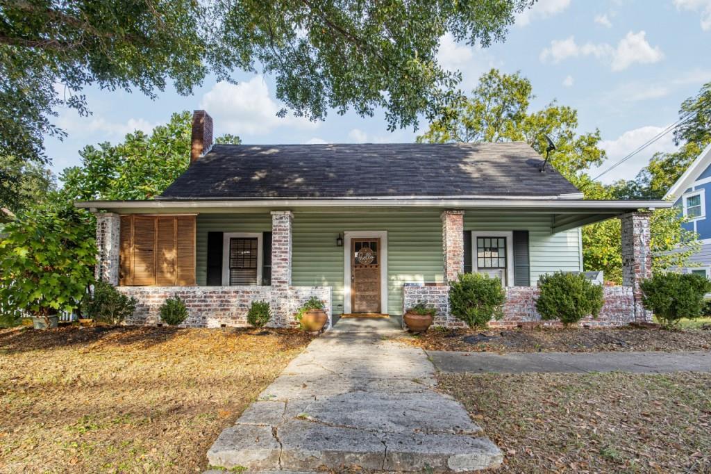 207 Confederate Ave., Dallas, GA 30132