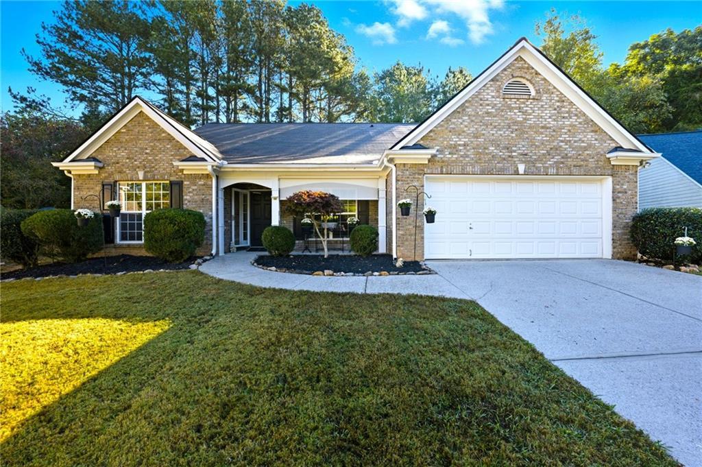 303 Bent Ridge Dr., Dawsonville, GA 30534