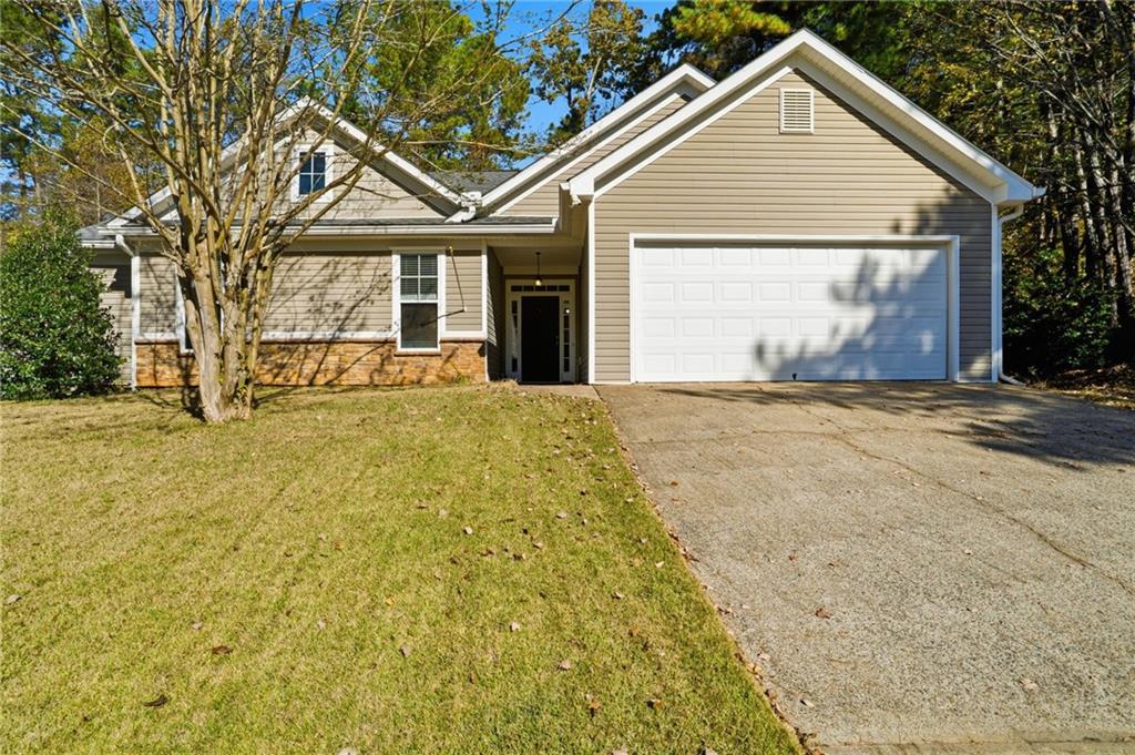 504 E Lake Ct., Woodstock, GA 30188