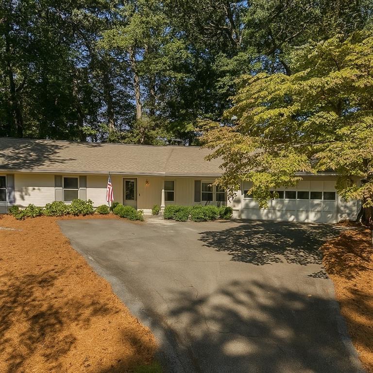 5231 Seaton Dr., Dunwoody, GA 30338