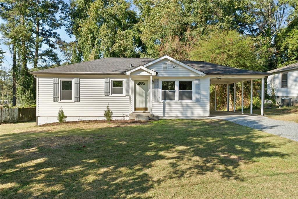 6320 Sweetbriar Dr., Mableton, GA 30126