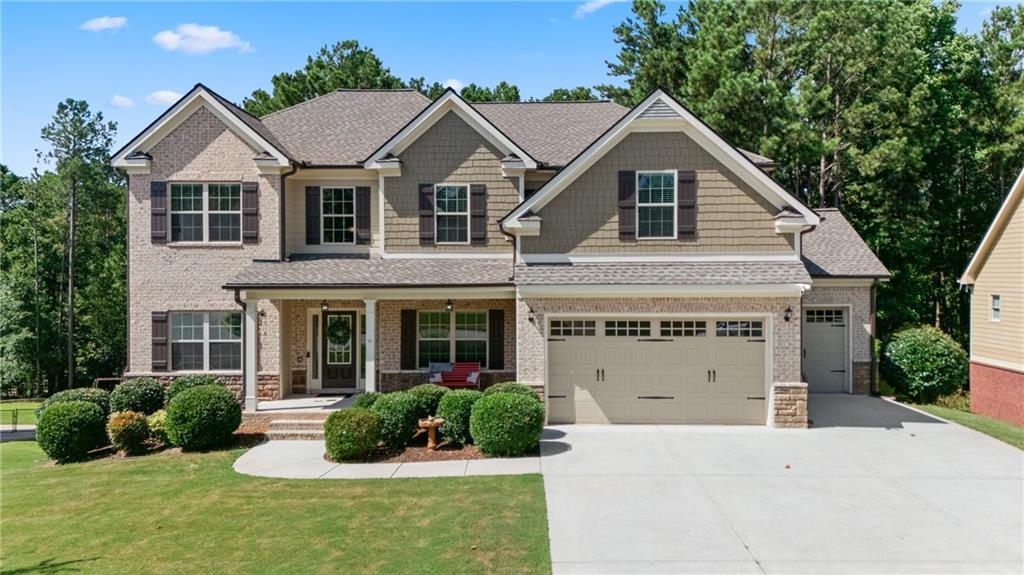 1050 Silver Thorne Dr., Loganville, GA 30052