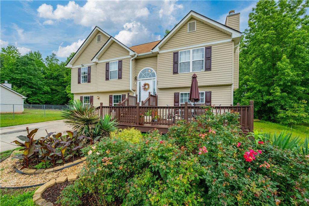 3425 One Horse Ln., Gainesville, GA 30507