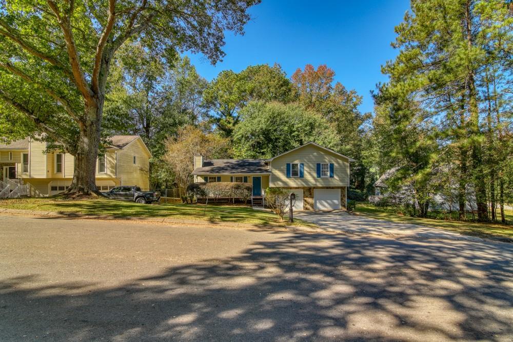 2911 Quinbery Drive, Snellville, GA 30039