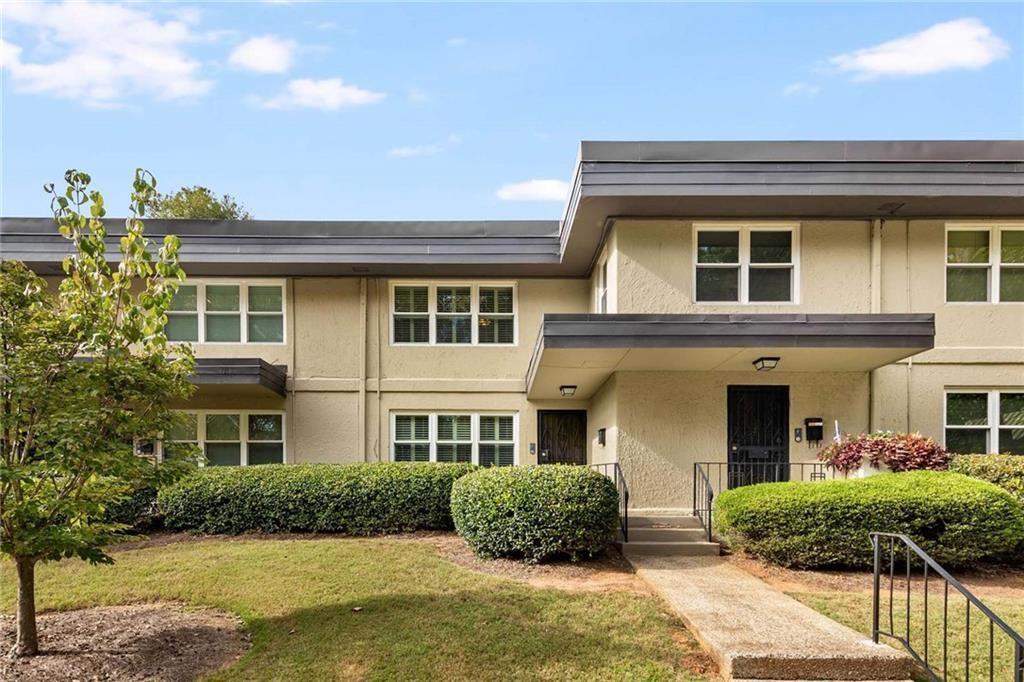 323 Lakemoore Dr. #F, Atlanta, GA 30342