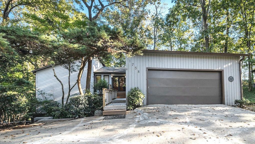 1758 Golfcrest Ct., Stone Mountain, GA 30088