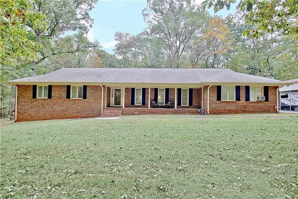 120 Woodland Rd., Fayetteville, GA 30214