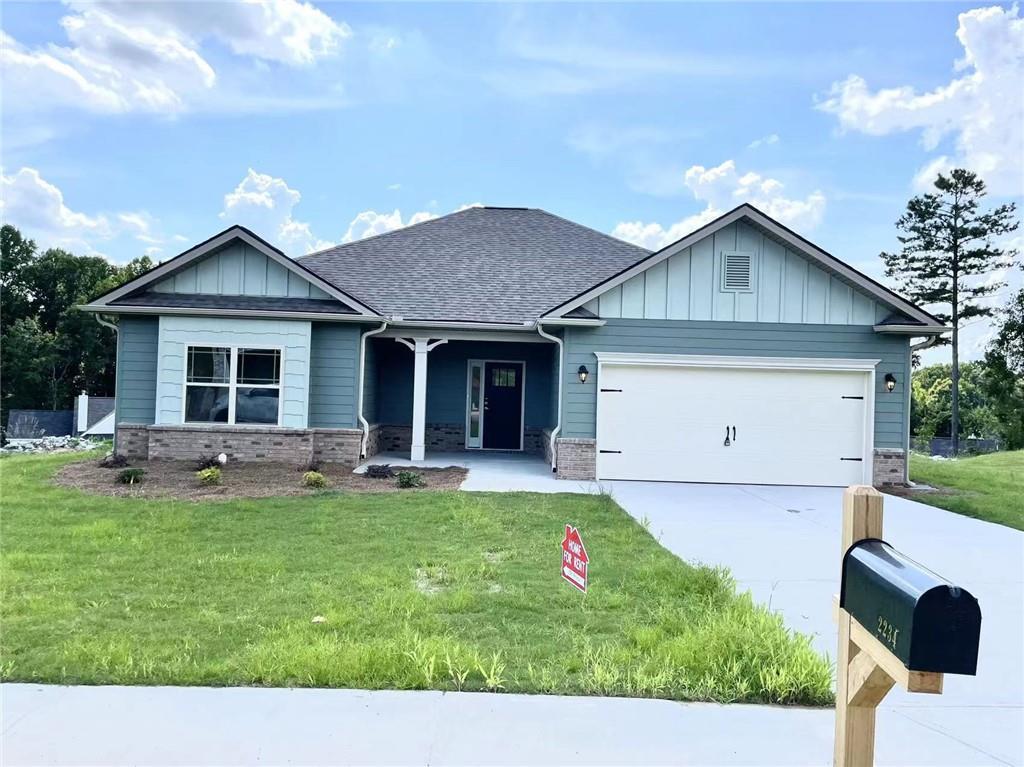 2234 Remington Dr., Commerce, GA 30529