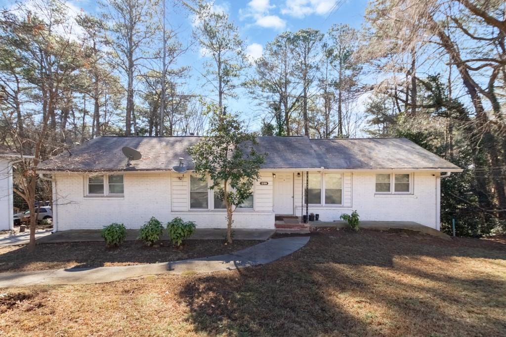 2159 Dresden Dr., Atlanta, GA 30341