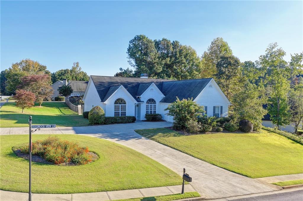 297 Dogwood View Ln., Suwanee, GA 30024