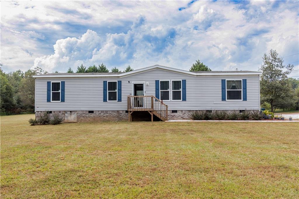 127 Georgia Dr., Hartwell, GA 30643