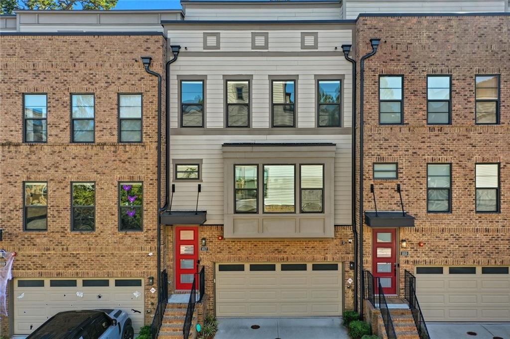 1017 Brandsford St., Atlanta, GA 30318