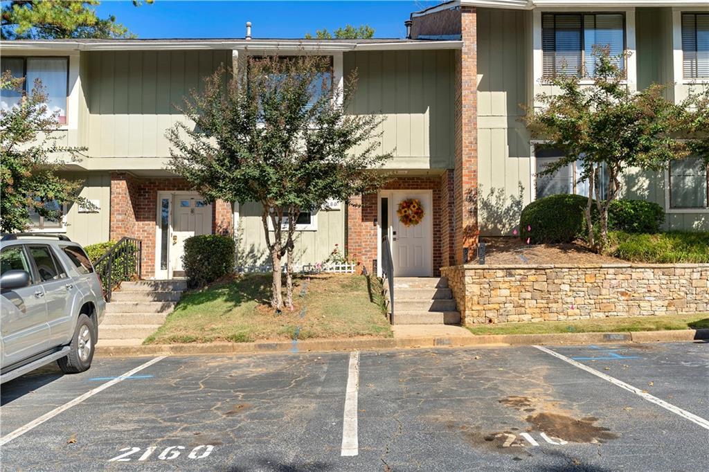 2160 Palmyra Dr., Marietta, GA 30067