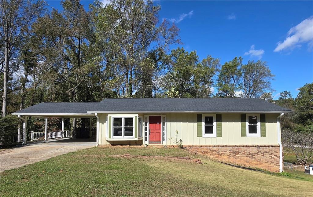 3295 Stoneybrook Dr., Douglasville, GA 30134