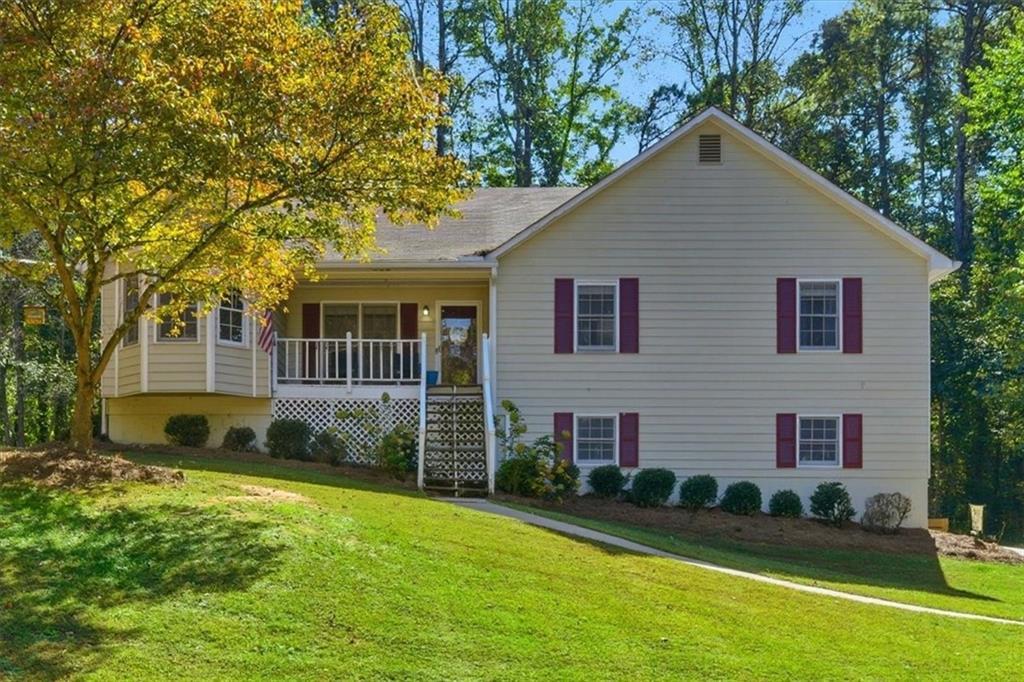 98 Davis Ct., Hiram, GA 30141
