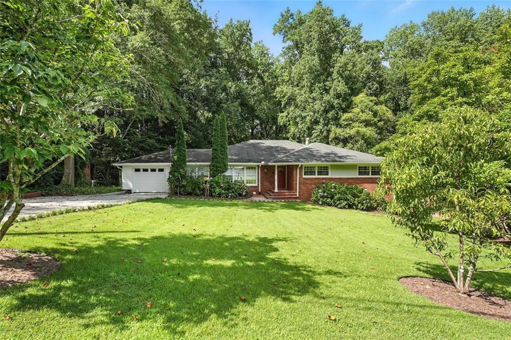 1152 Arborvista Dr., Atlanta, GA 30329