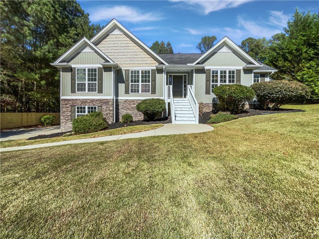 306 Cooper Creek Dr., Dallas, GA 30157