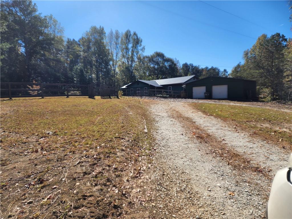 1048 Seals Rd., Dallas, GA 30157