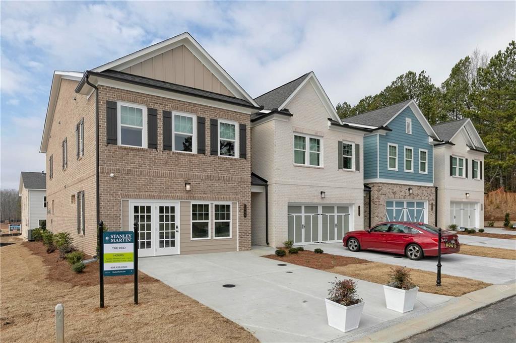 866 Leraes Way, Loganville, GA 30052